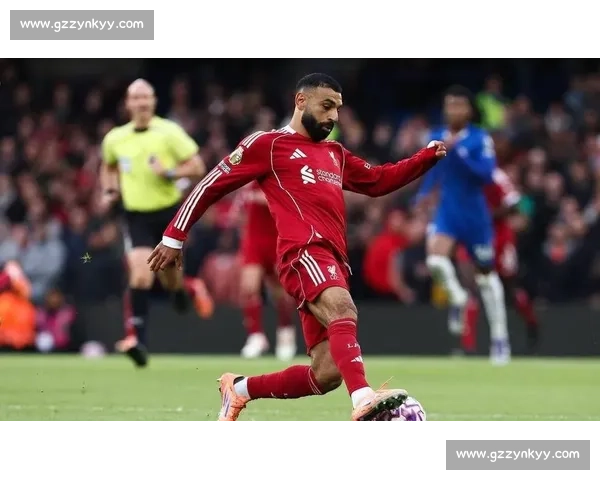 英超焦点战萨拉赫传射建功利物浦力克布莱顿巩固争冠希望再显王者风范